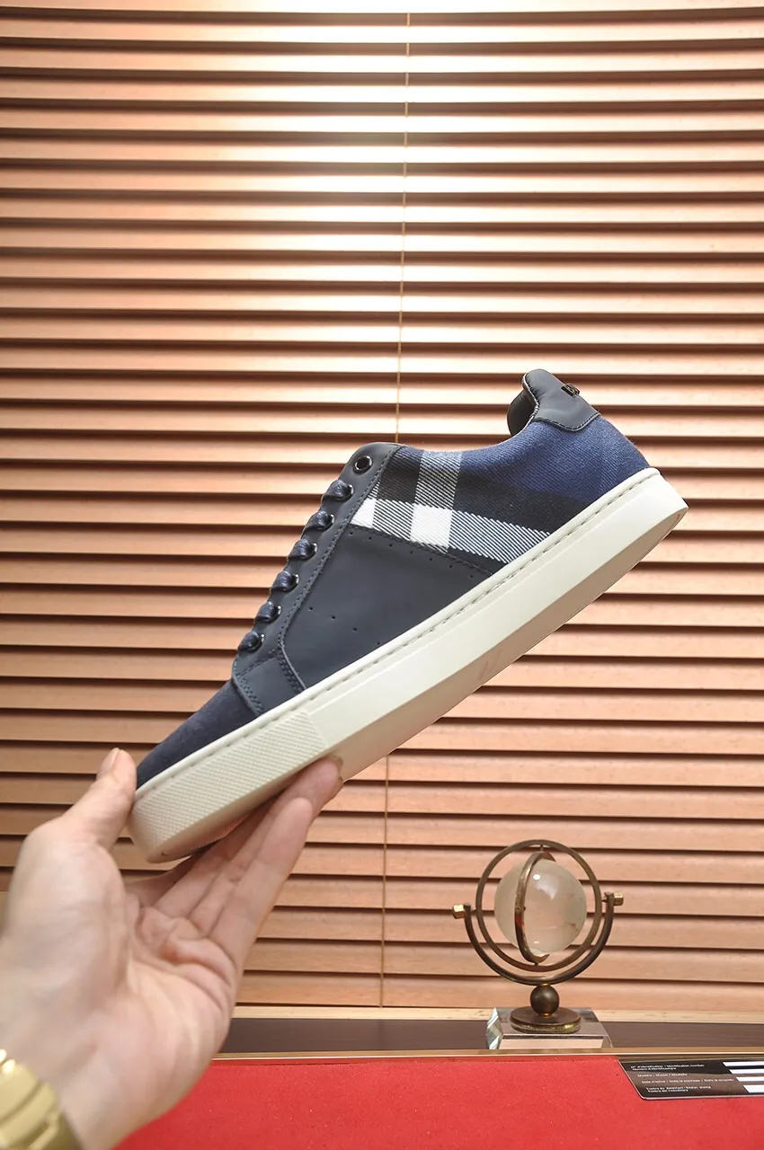 Men's shoes💰480💶[Burberry] (cowhide lining) classic low-top sneakers｜Imported cowhide with classic plaid fabric｜Cow leather lining｜Original outsole｜Fine workmanship and comfortable to wear Size: 38-44 (customized at 45)
